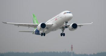 国产大飞机起落视频